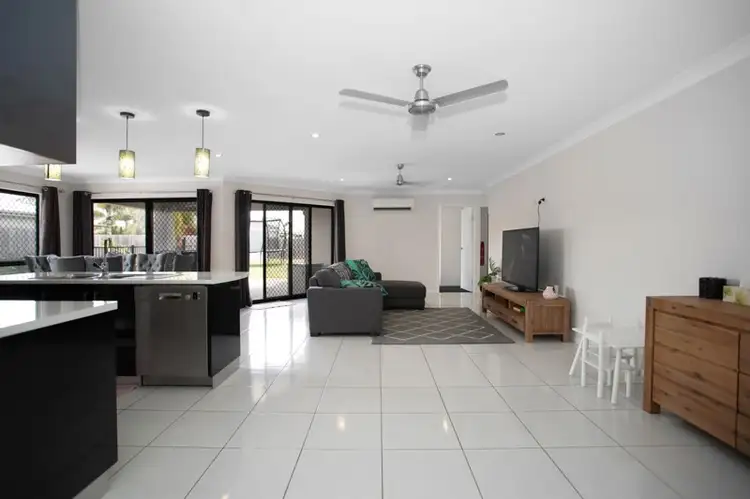 10 Bowden Crescent, Marian QLD 4753