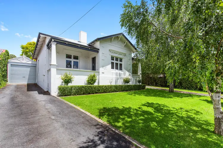 6 Lake Terrace East, Mount Gambier SA 5290