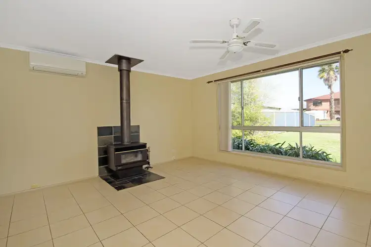 Second view of Homely house listing, 4 Excelsa Court, Maloneys Beach NSW 2536