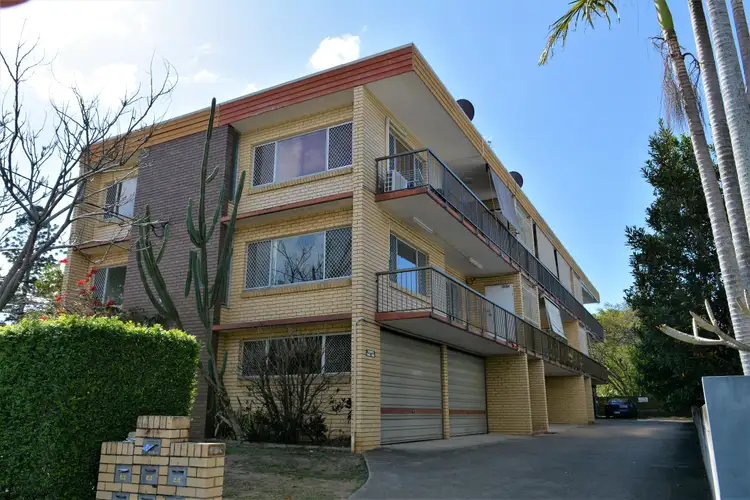 1/37 Rode Road, Wavell Heights QLD 4012