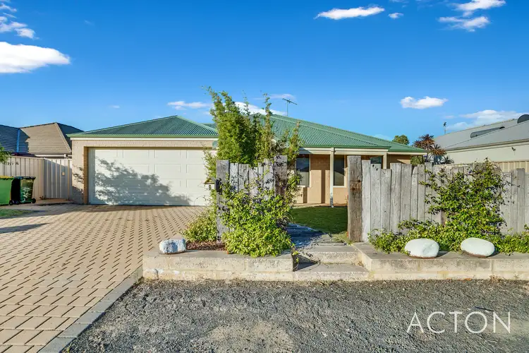 8 Indooroopilly Crescent, Dunsborough WA 6281
