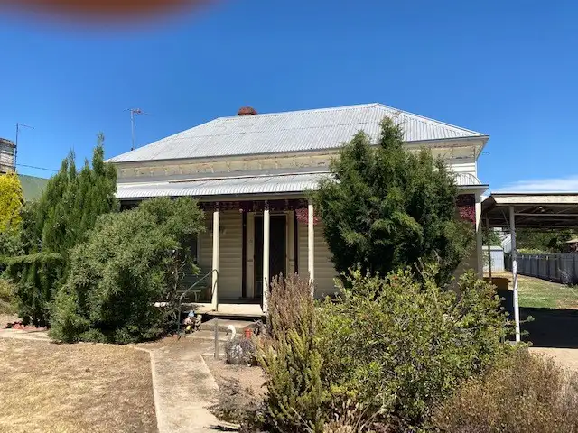 25 South Street, Minyip VIC 3392