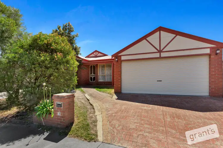 40 Murdoch Ave, Narre Warren VIC 3805
