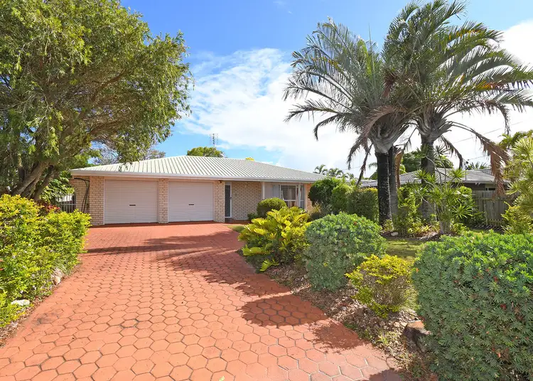 4 FRANGIPANNI AVENUE, Kawungan QLD 4655