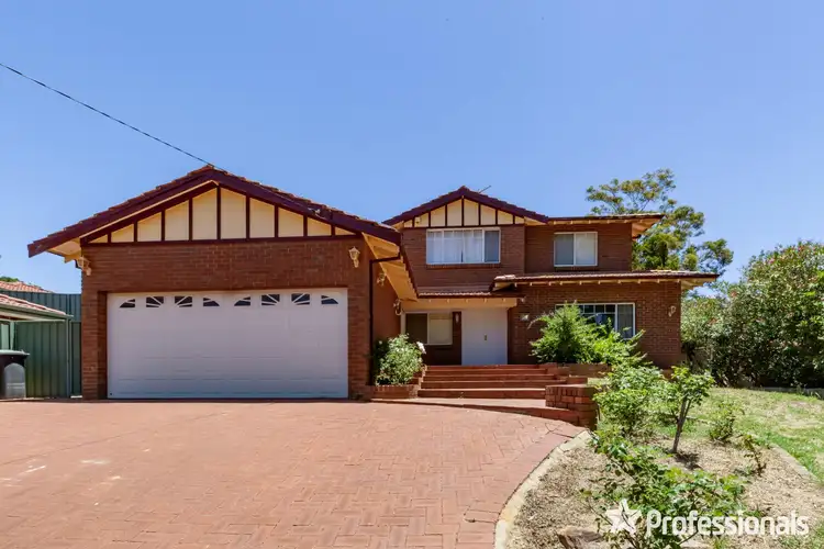 13 Billabong Way, Mount Nasura WA 6112