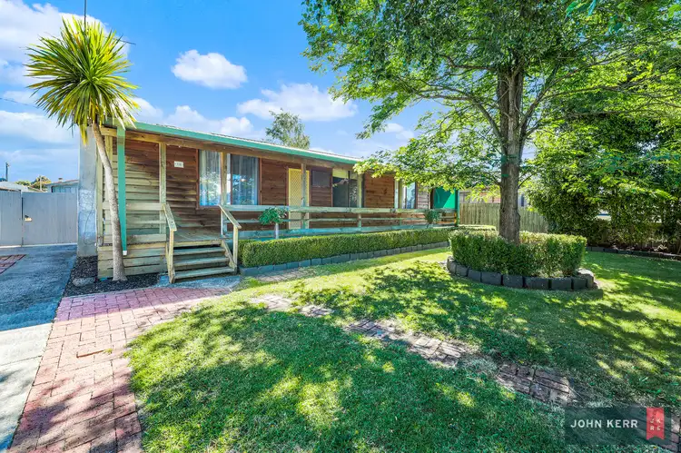 16 Retford Street, Newborough VIC 3825