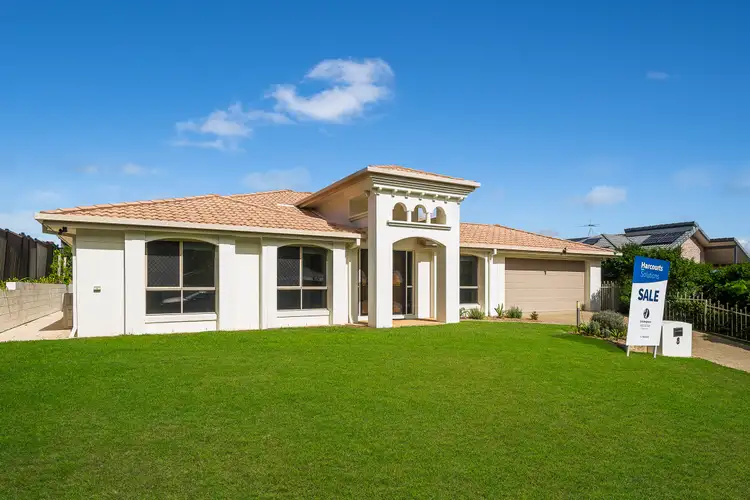 8 Talisman Court, Eatons Hill QLD 4037