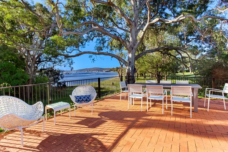 81 Kent Gardens, Soldiers Point NSW 2317