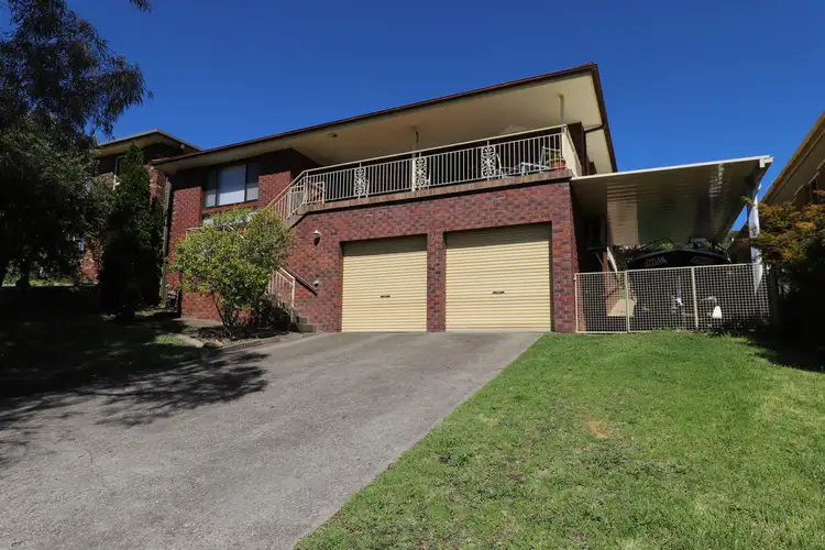 15 Hassett Street, Tumut NSW 2720
