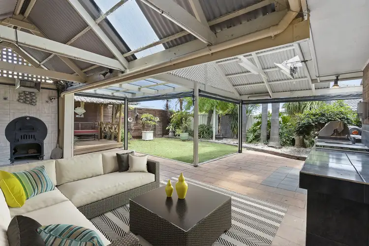 15 SHAKES CRESCENT, Hallett Cove SA 5158