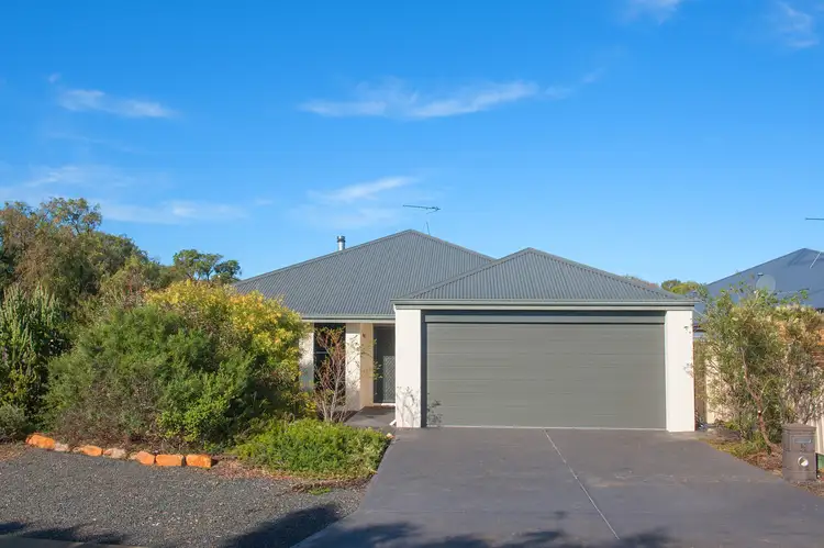 5 Flinders Crescent, Abbey WA 6280