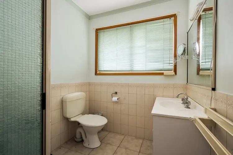 Sixth view of Homely house listing, 3/11 Emery Court, Wodonga VIC 3690