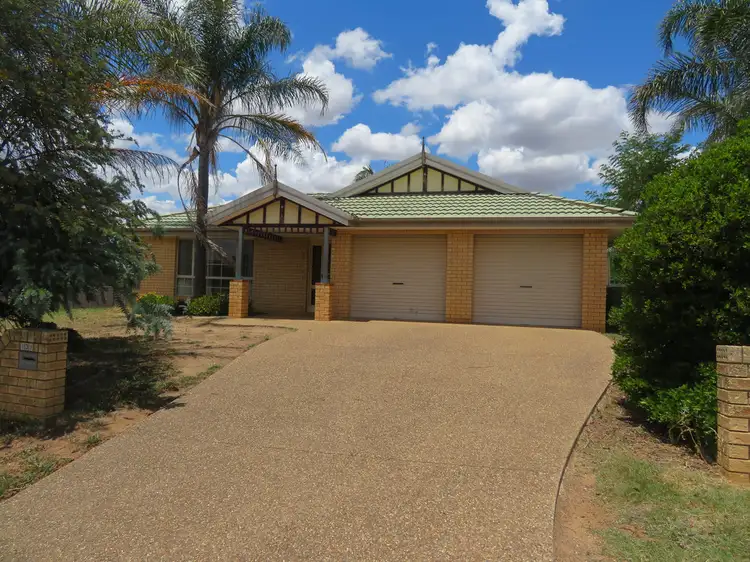 131 West Street, Gundagai NSW 2722