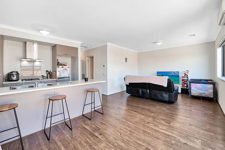 Fifth view of Homely townhouse listing, 3 Supplejack Walk, Cranbourne North VIC 3977