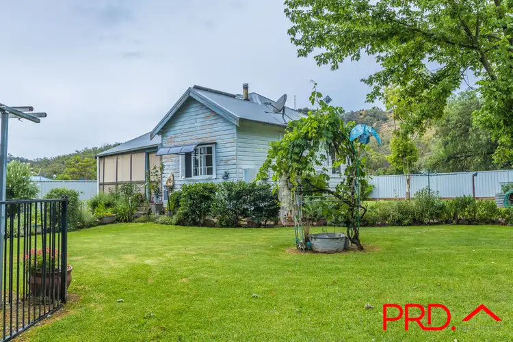 2 Duncan Street, Woolomin NSW 2340