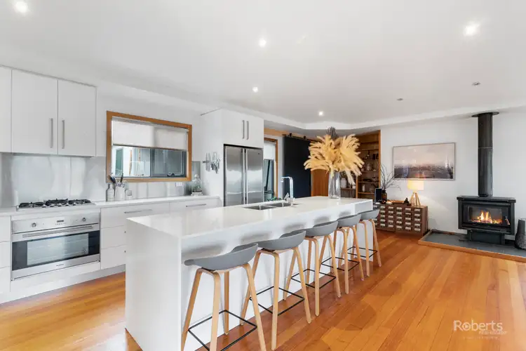 28 Oyster Bay Court, Coles Bay TAS 7215
