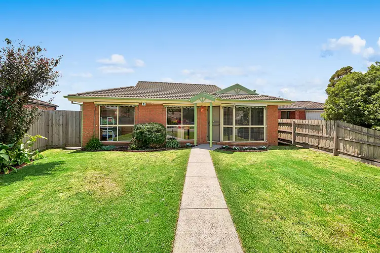 11 Oates Court, Cranbourne North VIC 3977