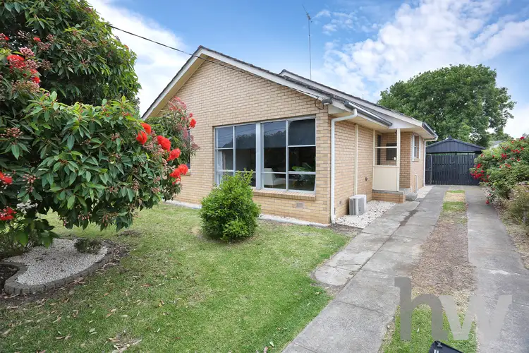 38 Neptune Avenue, Newcomb VIC 3219
