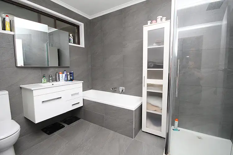 Fourth view of Homely house listing, 8 Windsor Crescent, Horsham VIC 3400