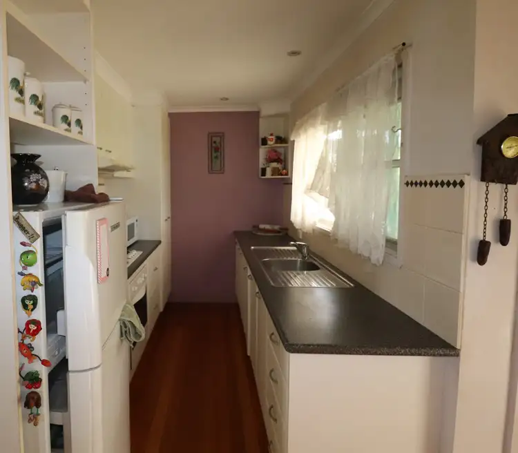 Sixth view of Homely house listing, 3 EMU COURT, Orbost VIC 3888