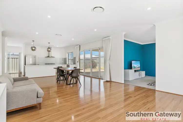 17 Stevenson Boulevard, Parmelia WA 6167