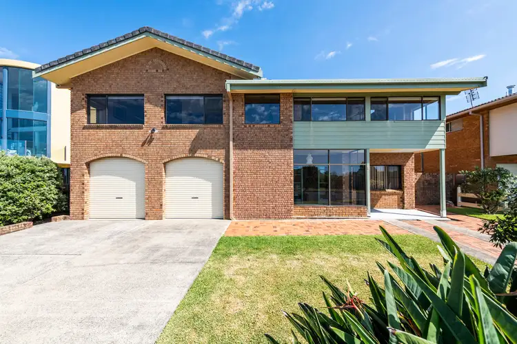 9 Grevillia Parade, Minnie Water NSW 2462