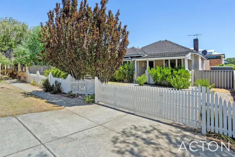 14 Grosvenor Road, Bayswater WA 6053