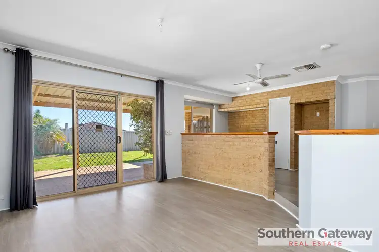 Seventh view of Homely house listing, 6 Chipper View, Parmelia WA 6167