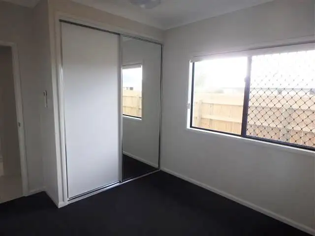 Sixth view of Homely unit listing, 75B Wakeboard Circuit, Kelso QLD 4815