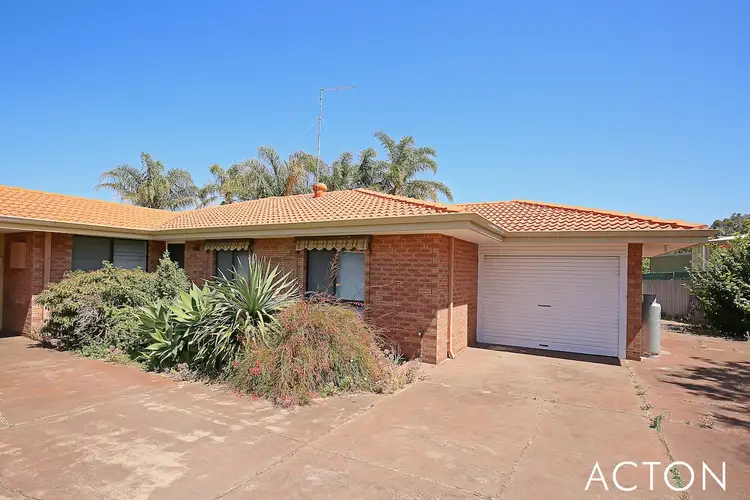 2/9 Columbia Close, Halls Head WA 6210