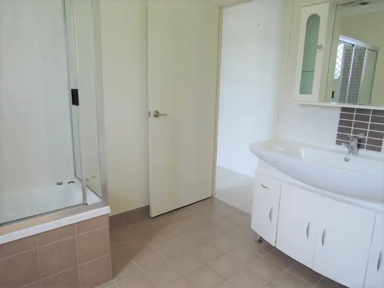 Fifth view of Homely unit listing, 2/80 Palmerston ST, Gulliver QLD 4812