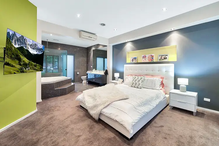 Second view of Homely house listing, 5 Devaney Avenue, Lynbrook VIC 3975