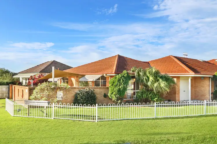 1/38 Rhodin Drive, Long Jetty NSW 2261