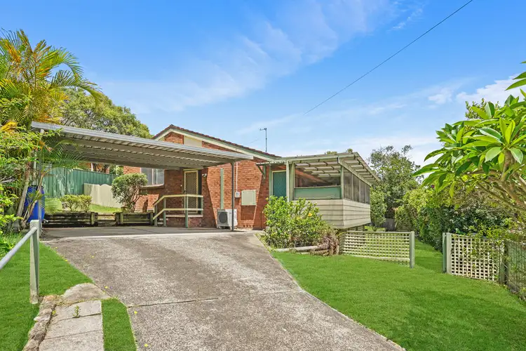 77 Beaumont Avenue, Wyoming NSW 2250