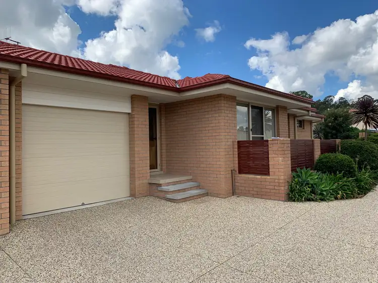 8A Duranbar Place