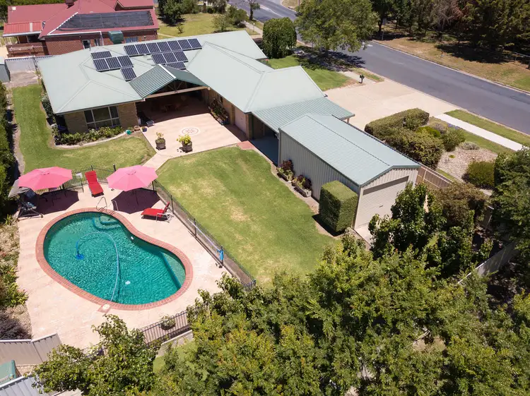 Second view of Homely house listing, 4 Brewer Drive, Wodonga VIC 3690