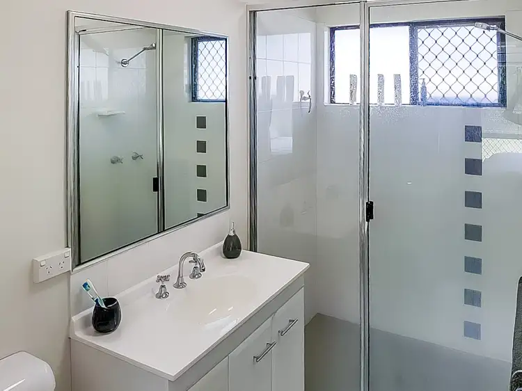 Sixth view of Homely house listing, 10 Cosette Court, Burdell QLD 4818