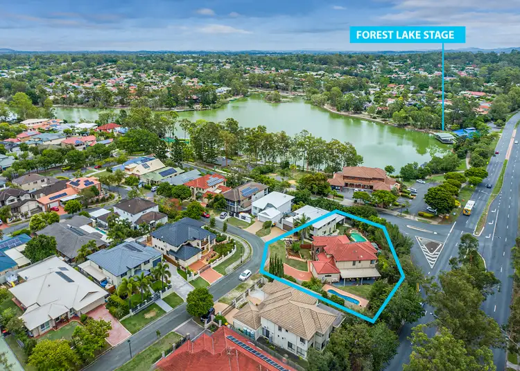 10 Saint Tropez Place, Forest Lake QLD 4078