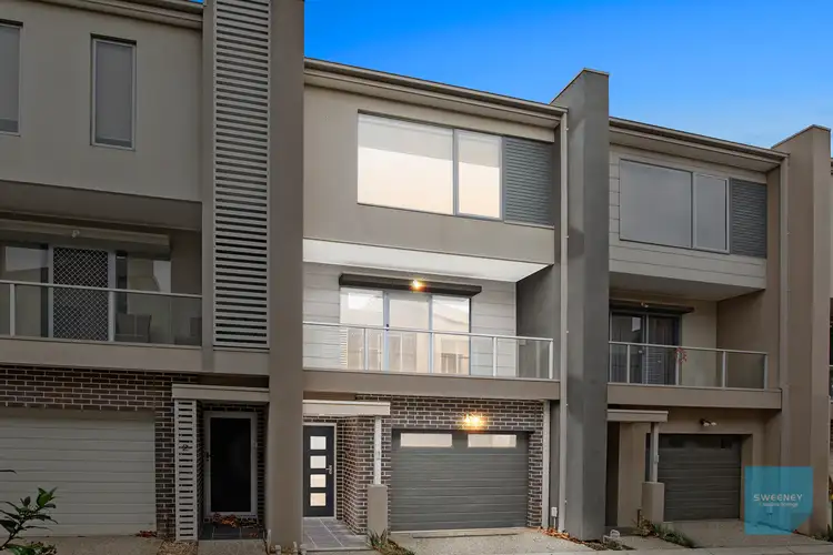 3/69-77 Lancefield Drive, Caroline Springs VIC 3023
