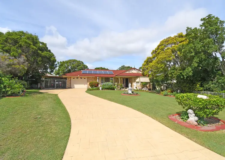8 Trevnielsen Court, Torquay QLD 4655