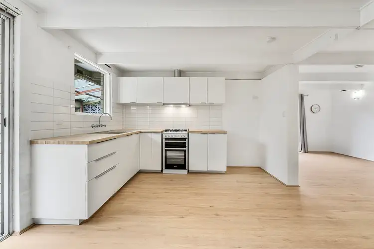 Seventh view of Homely house listing, 5 Renmark Court, Vermont South VIC 3133