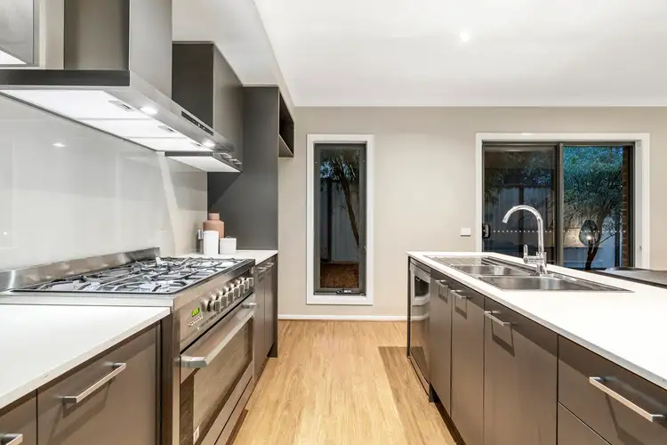 Fifth view of Homely townhouse listing, 2/21 Marshall Road, Box Hill North VIC 3129