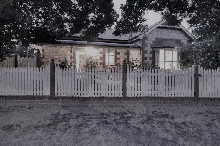 30 Third Street, Loxton SA 5333