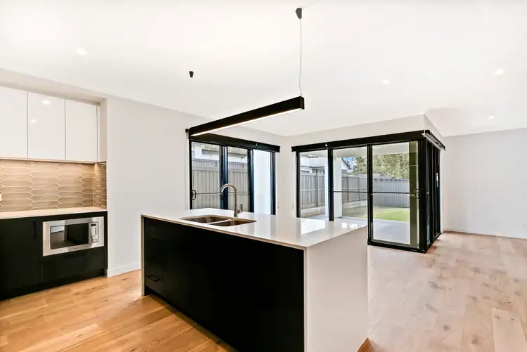 24 Pelion Street, Bridgeman Downs QLD 4035