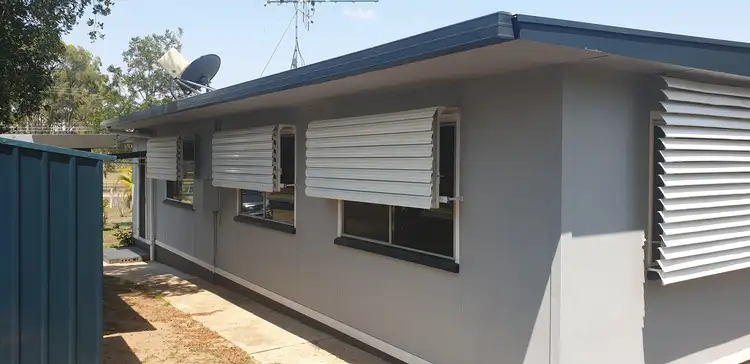 35 High School Road, Gin Gin QLD 4671