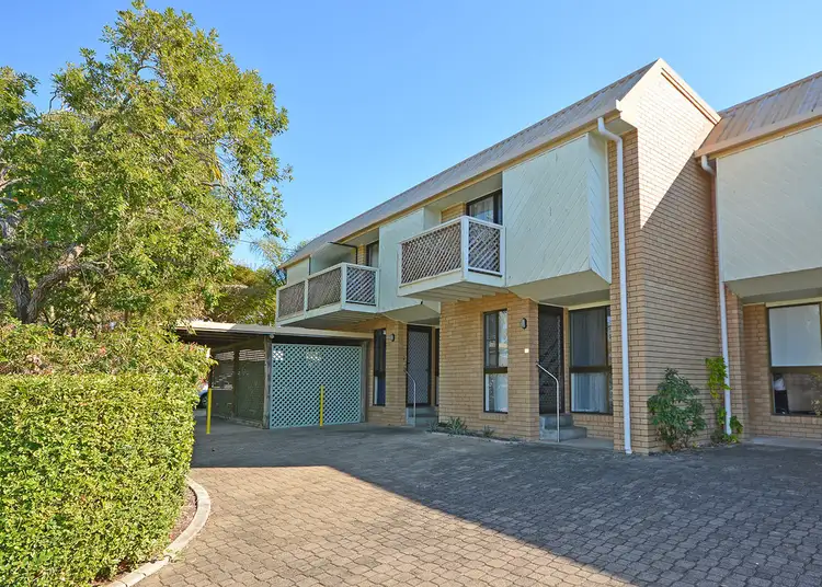 UNIT 1 10 DENMANS CAMP ROAD, Torquay QLD 4655
