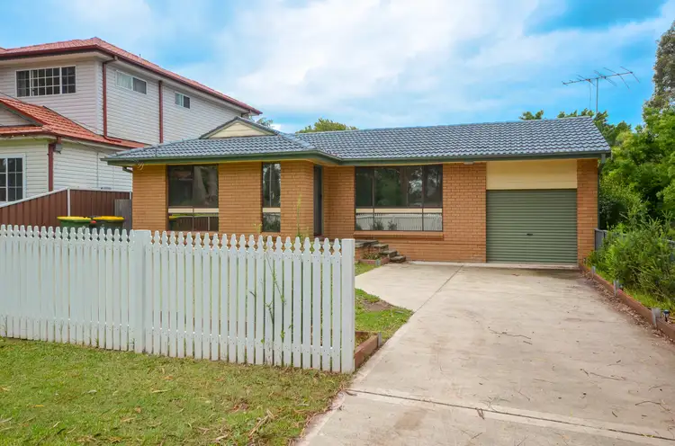 6 Helena Street, Kirrawee NSW 2232