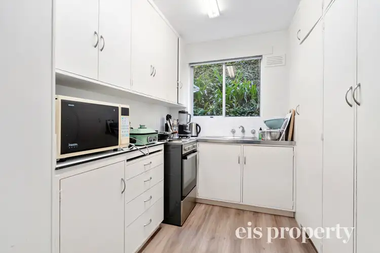 Fifth view of Homely house listing, 1/50 Marieville Esplanade, Sandy Bay TAS 7005