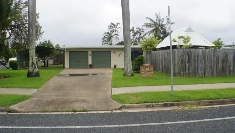 Second view of Homely house listing, 8 Bernborough Avenue, Ooralea QLD 4740