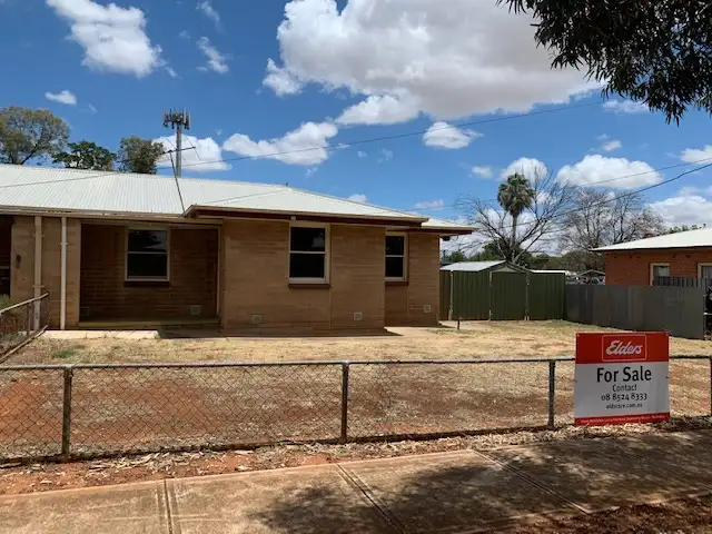 11 LONGFORD STREET
